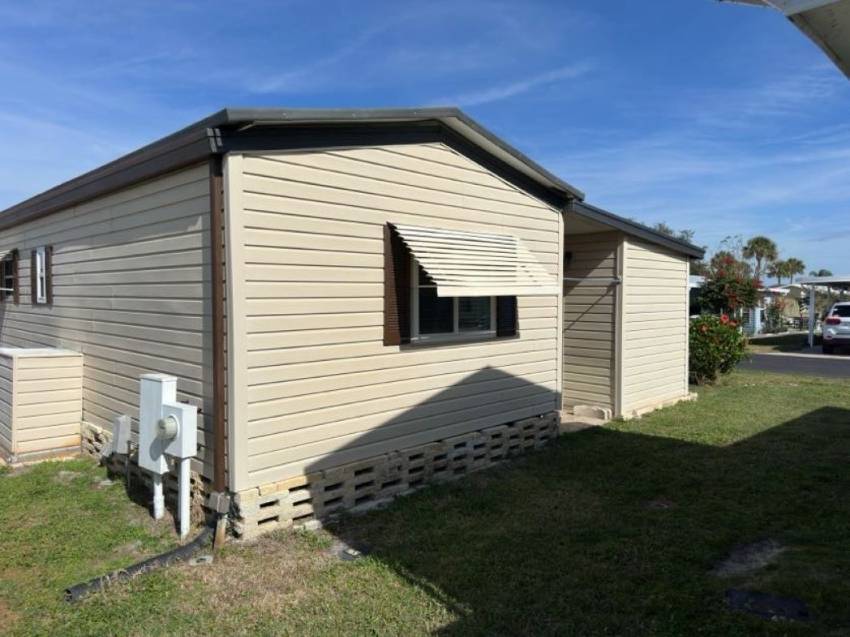 581 Lake Henry a Winter Haven, FL Mobile or Manufactured Home for Sale